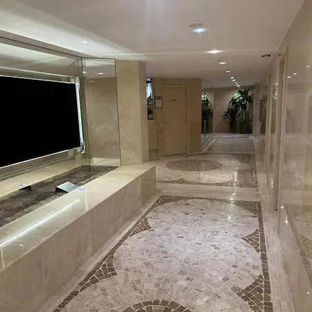& Center 40m2 1-bedroom Apartment Juan-les-Pins